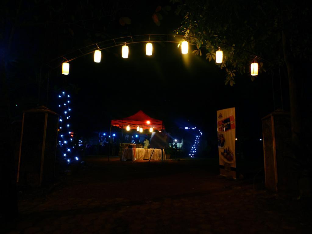 Highway Garden Hotel
