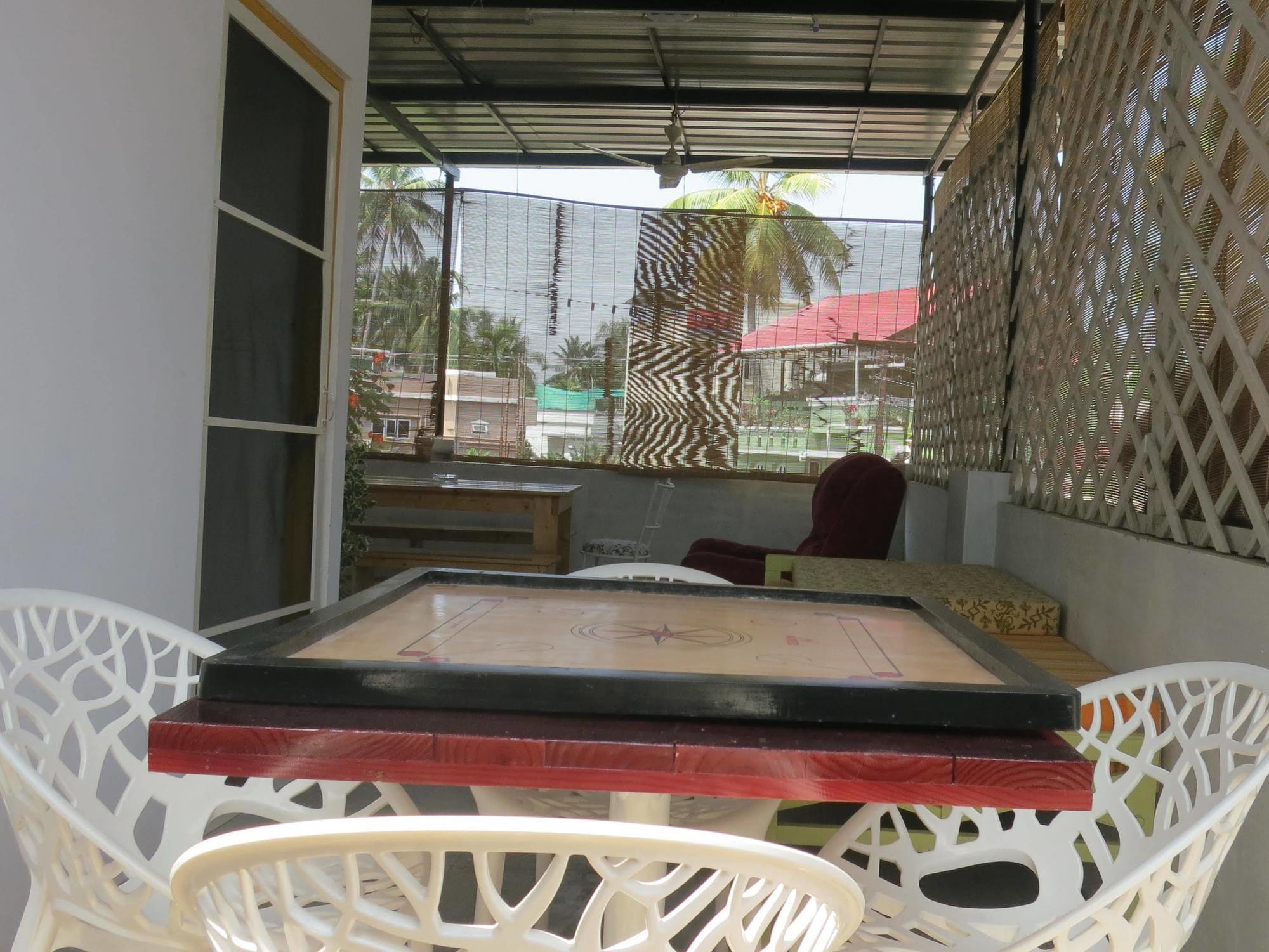 Happy Camper Hostel