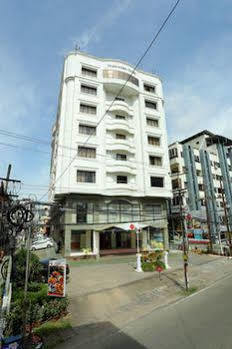 Hotel Travancore Court