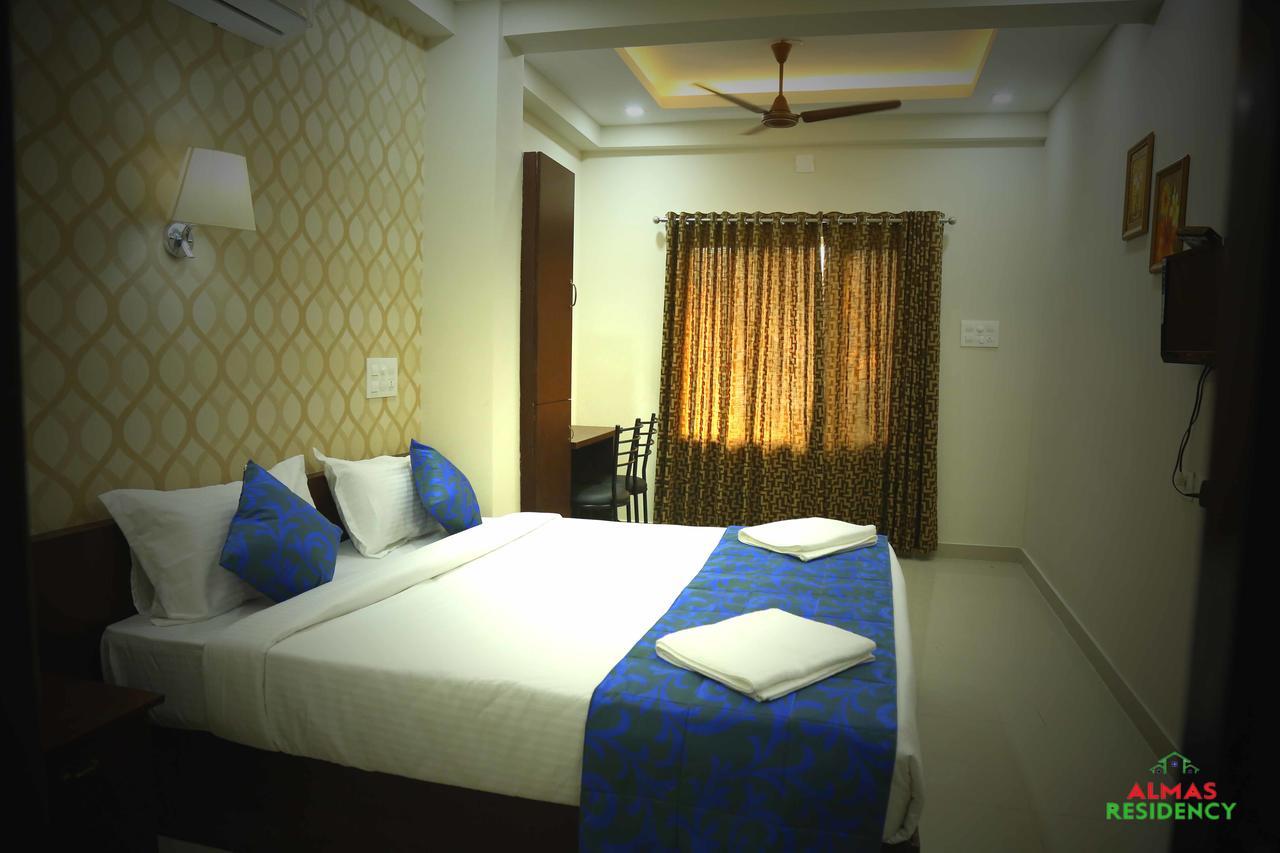 Hotel Almas Residency 2*