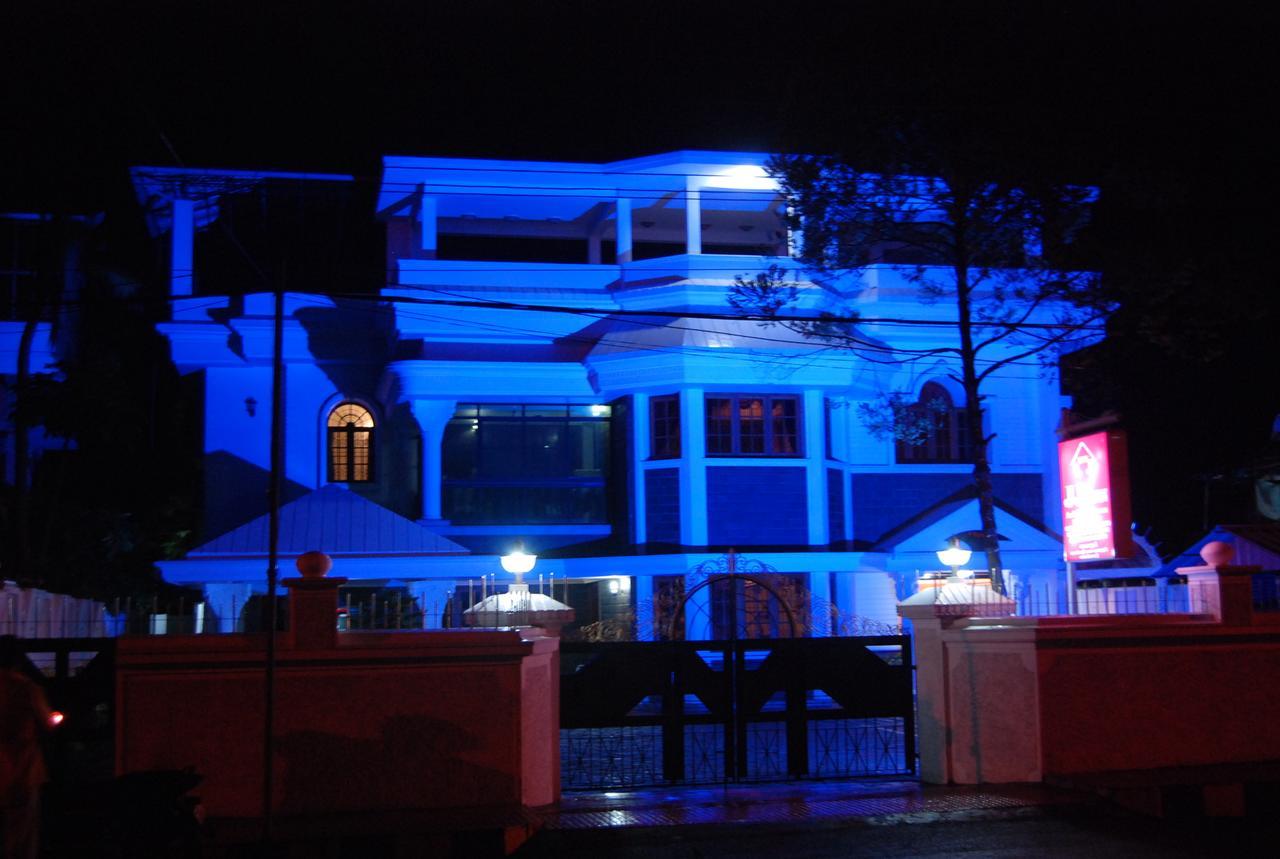 Hotel Jj 2*