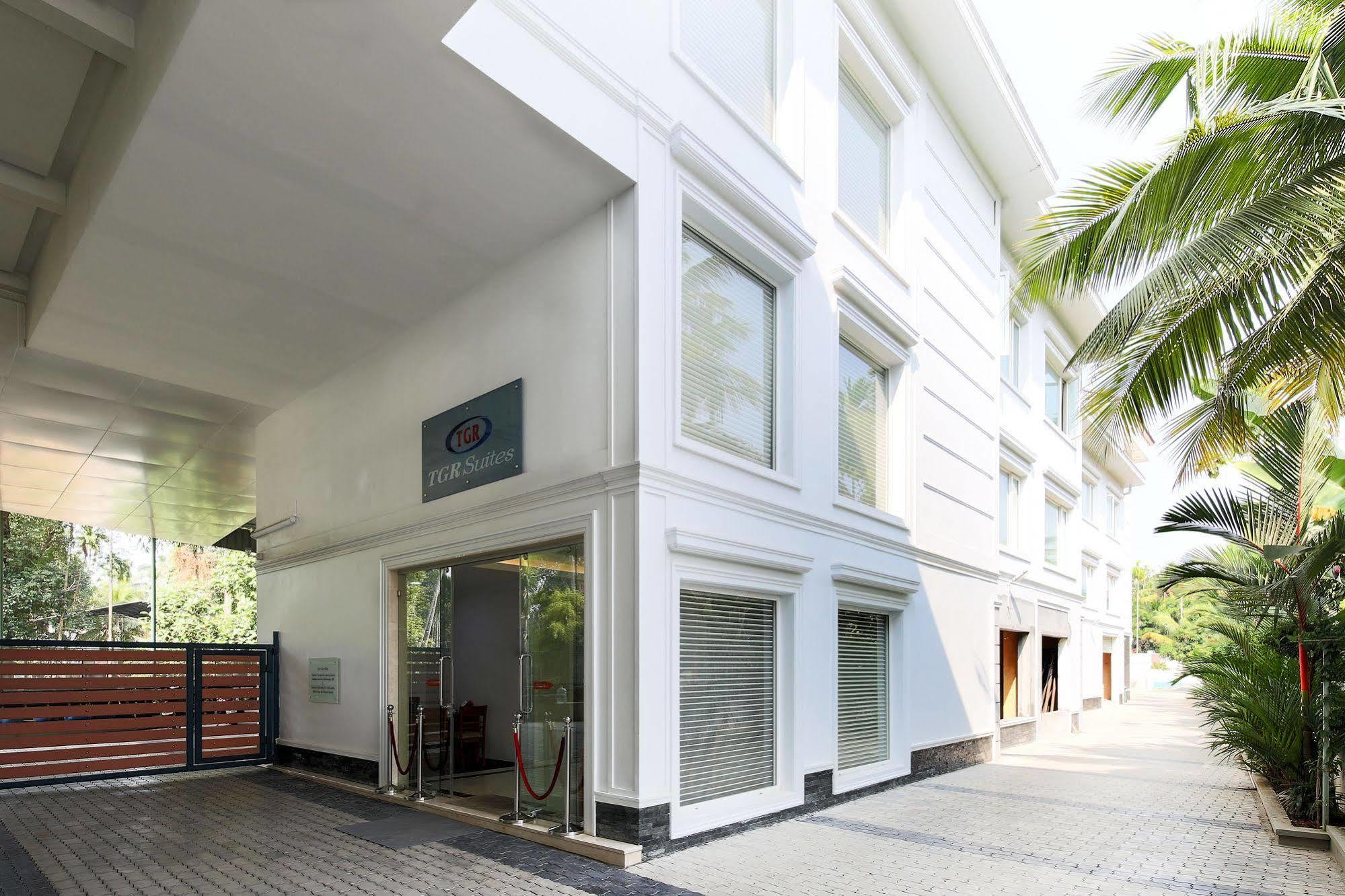 Treebo Tgr Hotel Kochi