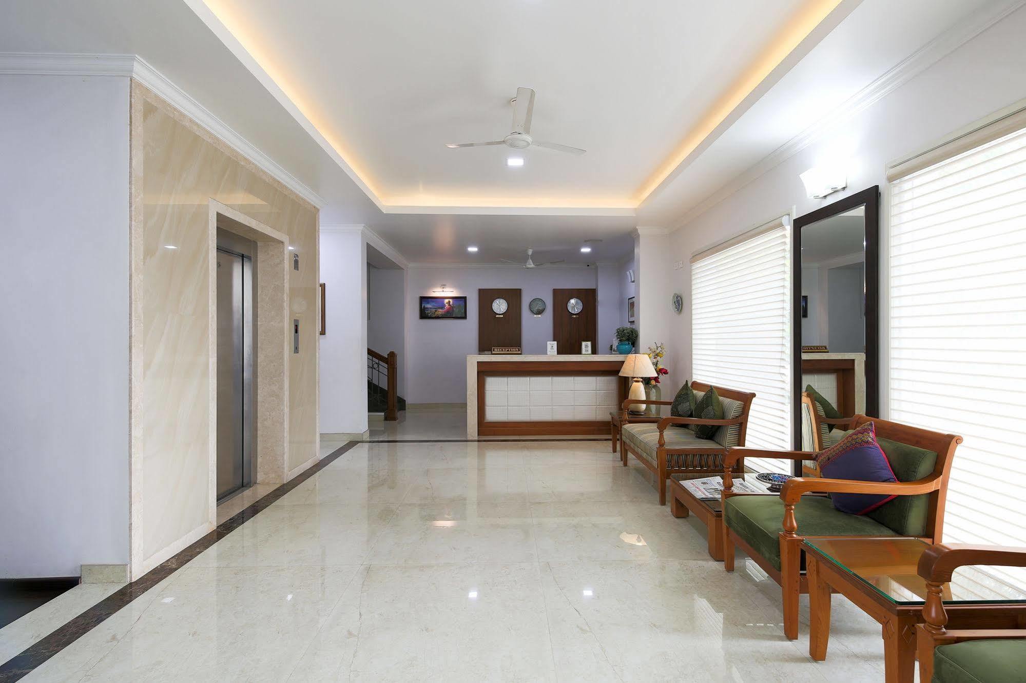 Hotel Treebo Tgr Kochi