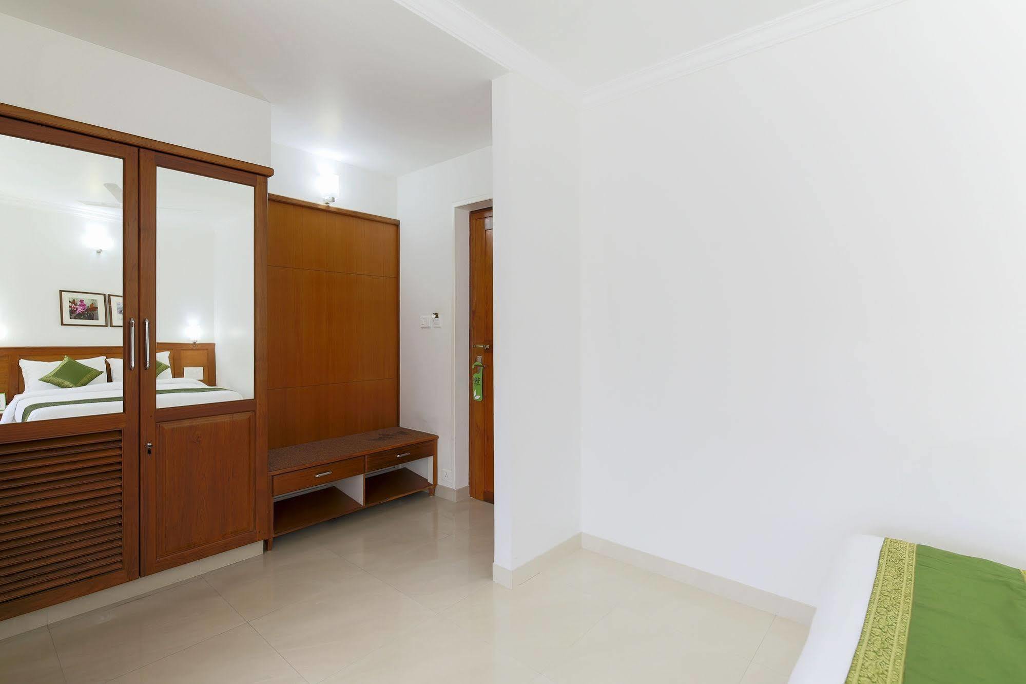 Hotel Treebo Tgr
