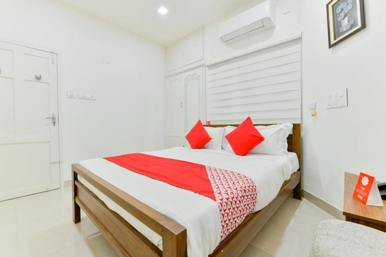 Oyo 16844 Adams Kochi