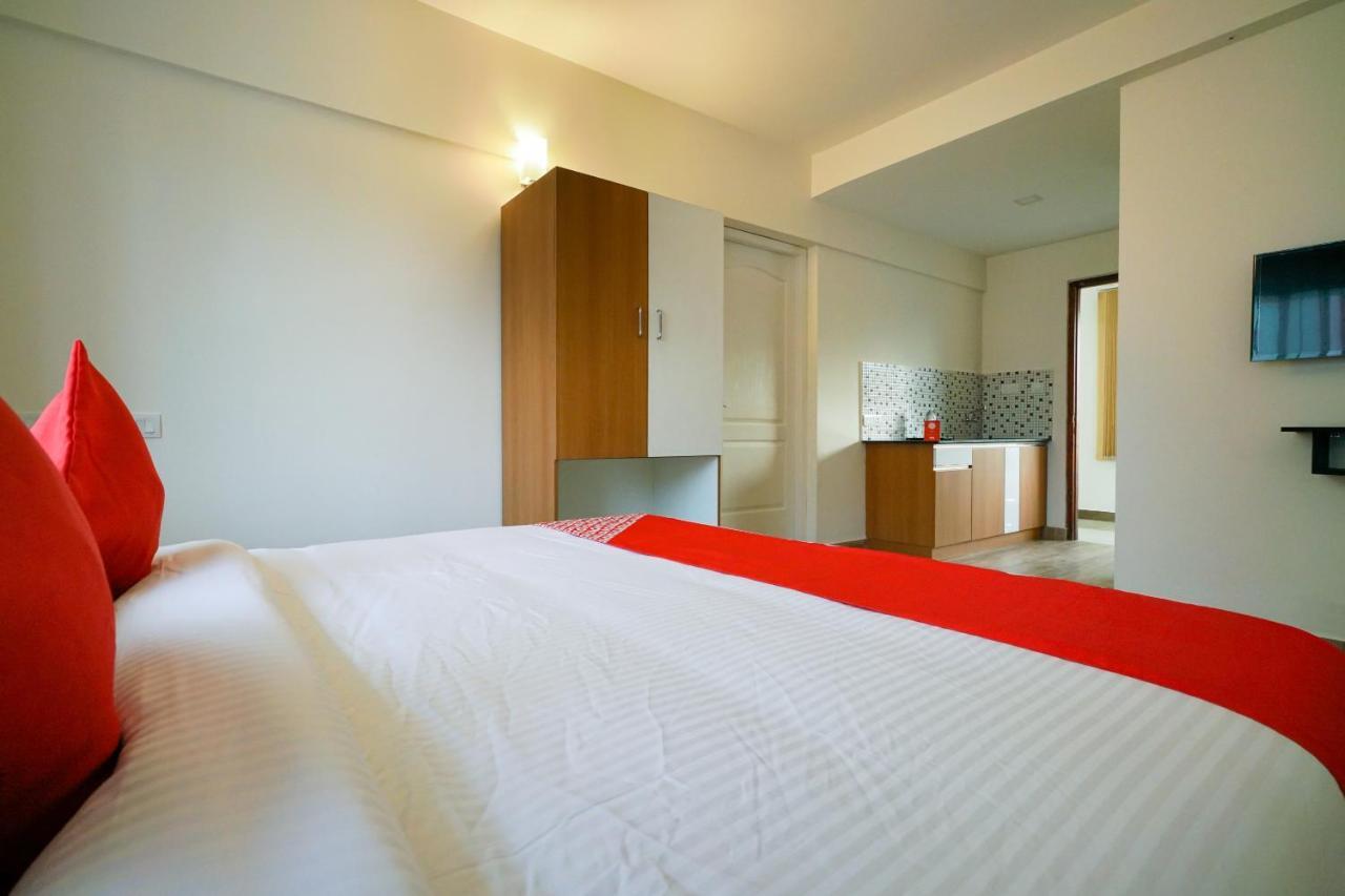 Oyo 15574 Caprice Residency, South Kochi