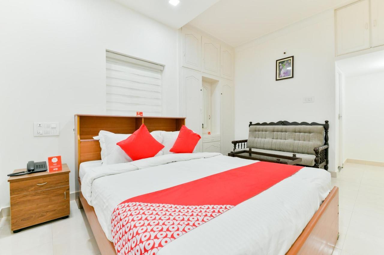 Oyo 16844 Adams Hotel Kochi