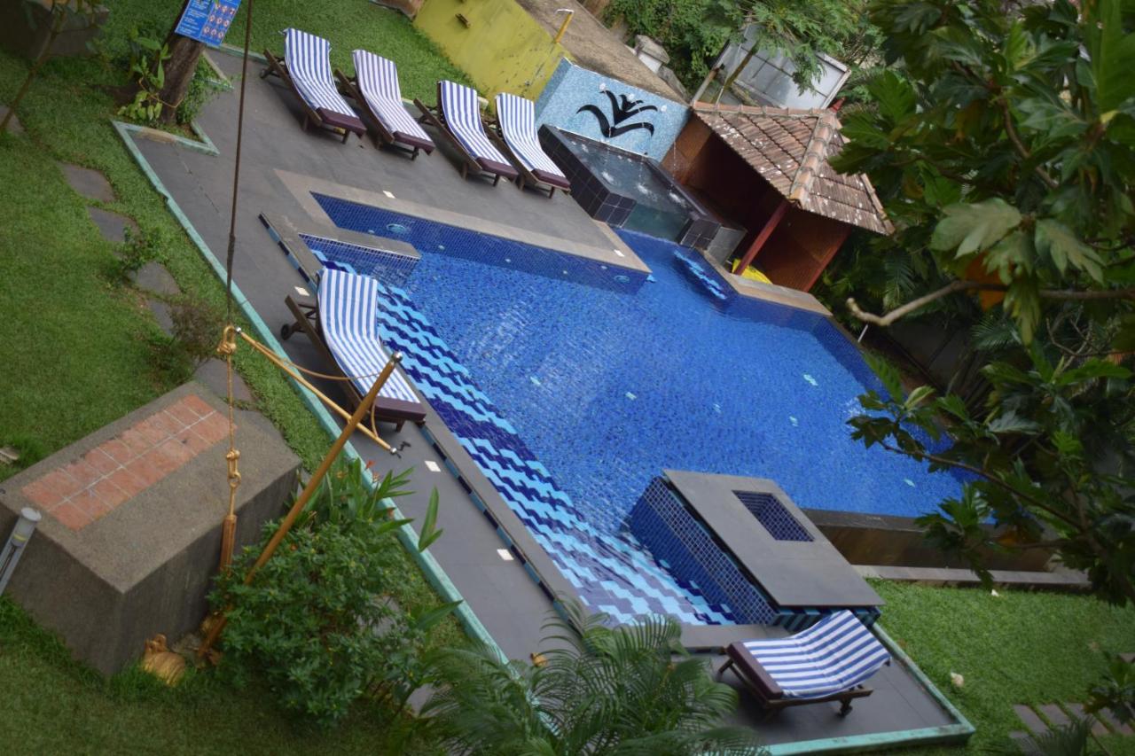 Hotel Old Lighthouse Bristow 3*