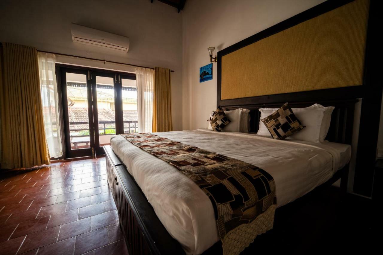 Nihara And Cochin Resort 4*