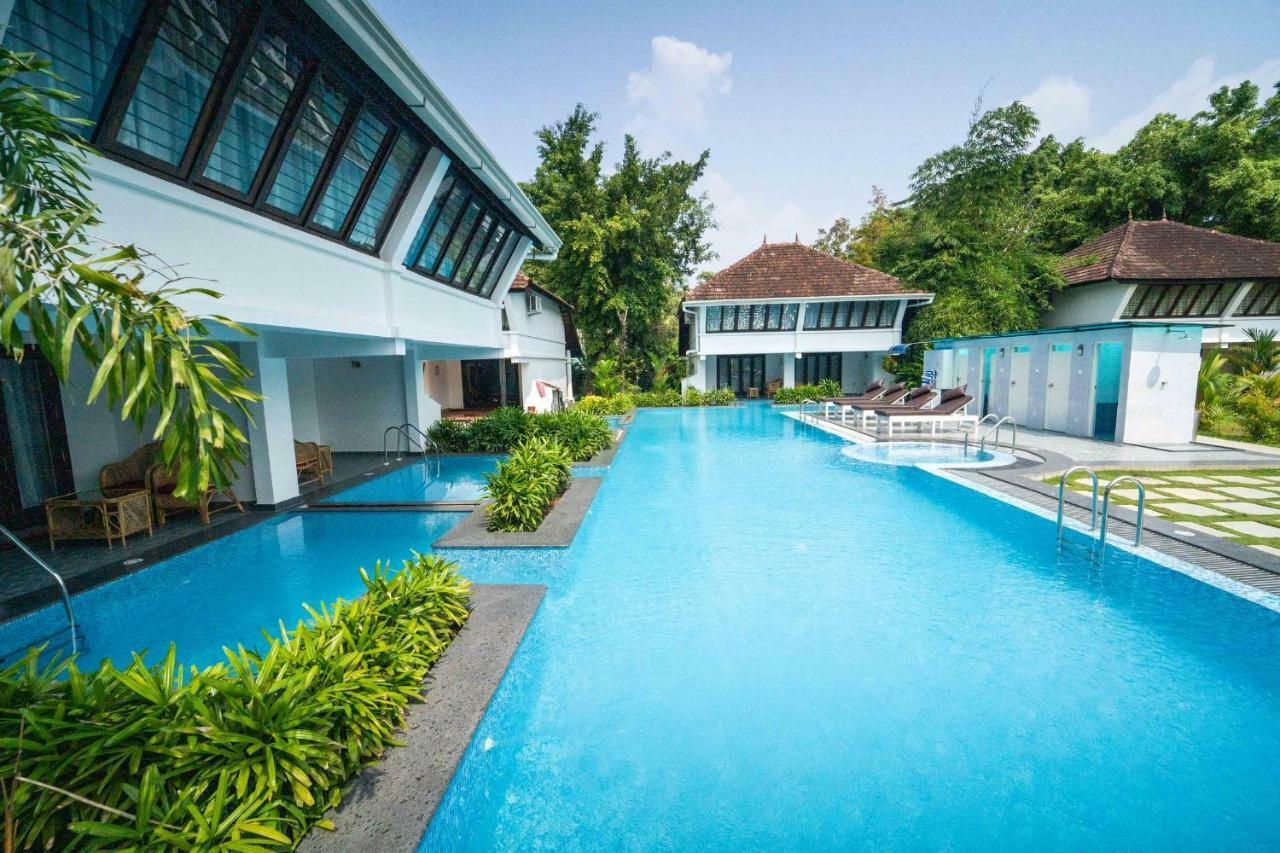 Nihara And Cochin Resort
