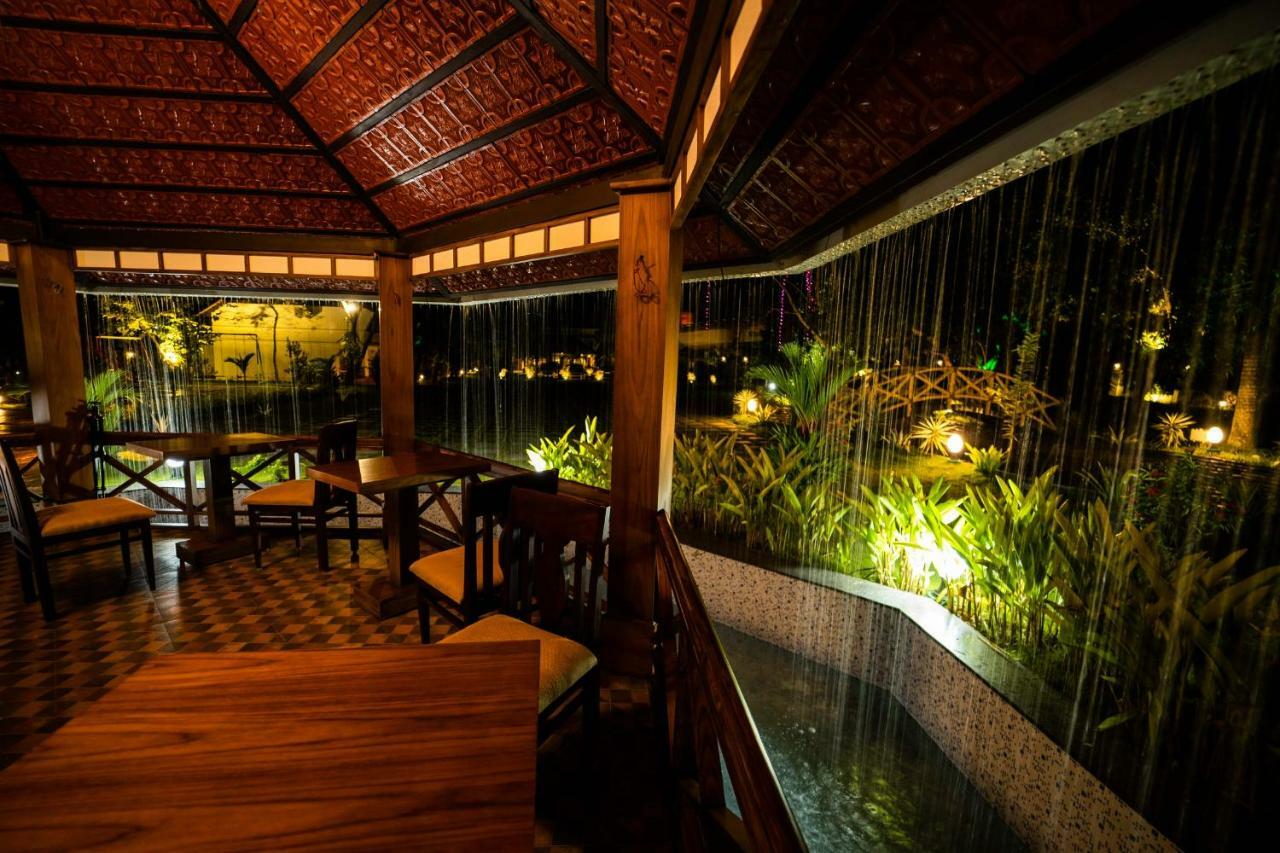 Resort Nihara And Cochin 4*