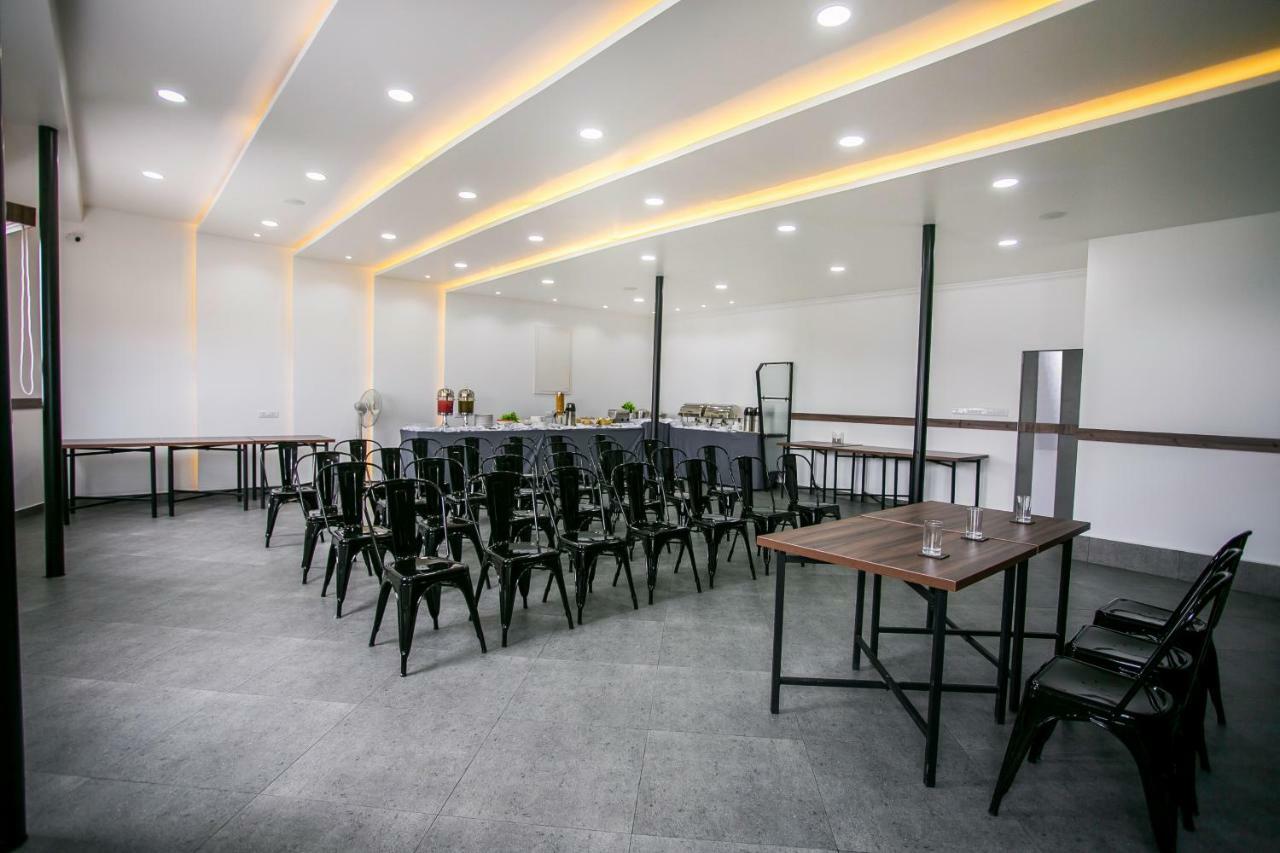 Hotel Sapphire Club Metro 3*