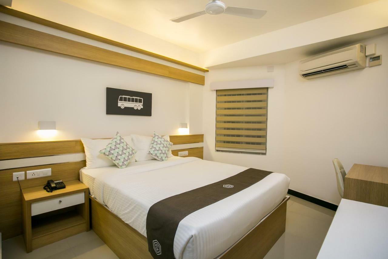 Sapphire Club Metro Hotel
