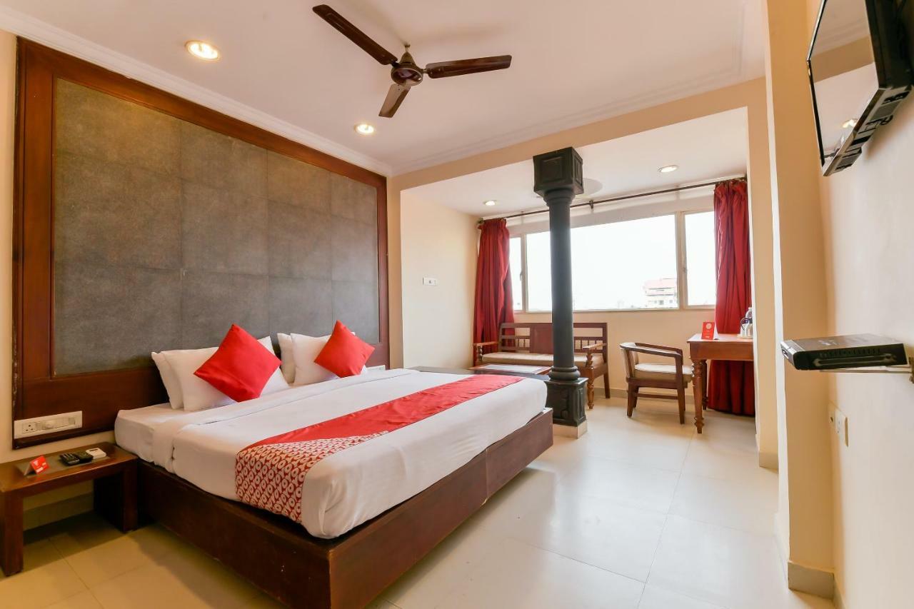 Hotel Oyo Flagship 45564 Woodlands Kochi