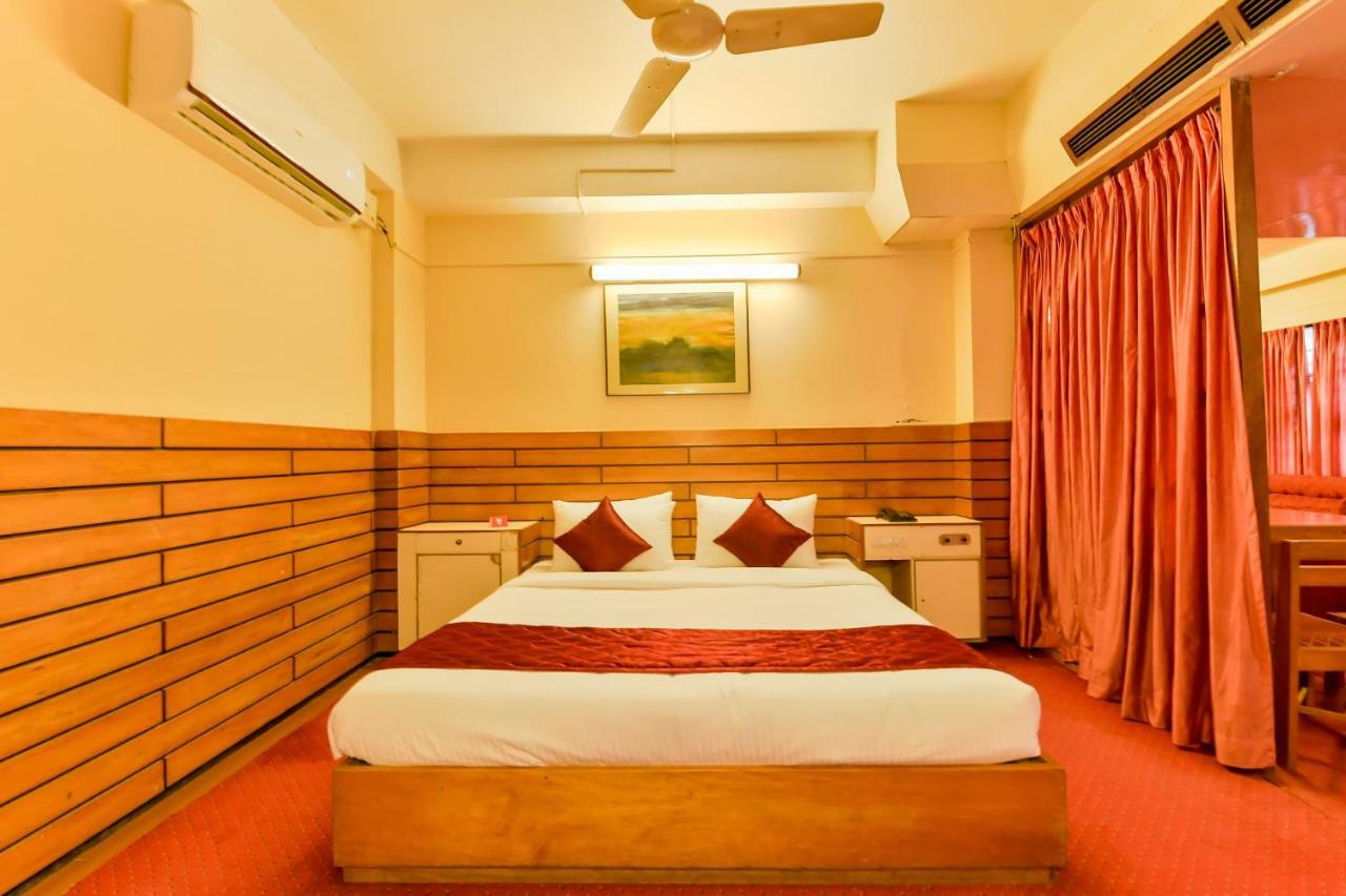 Oyo Flagship 45564 Woodlands Kochi
