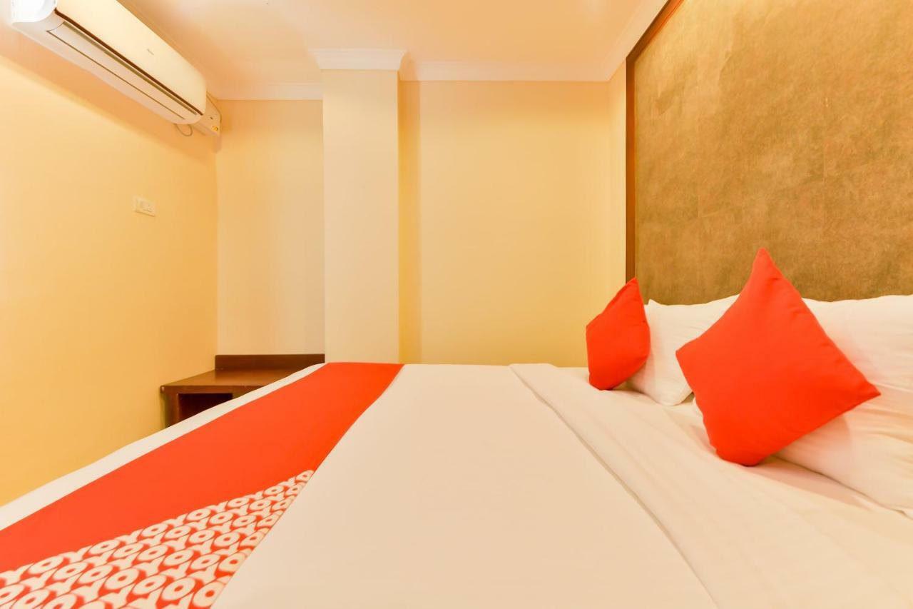 Oyo Flagship 45564 Woodlands Hotel
