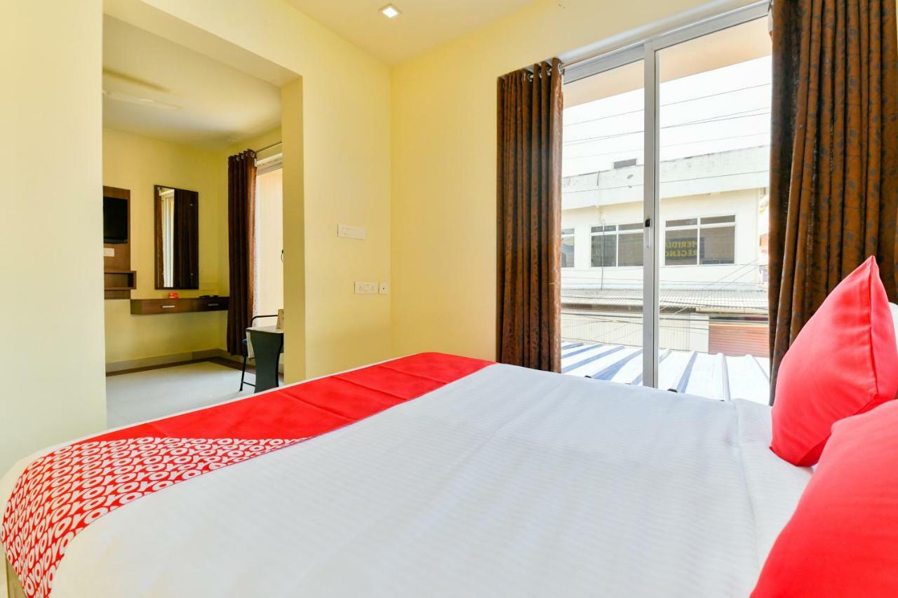 Lodge Meridian Regency