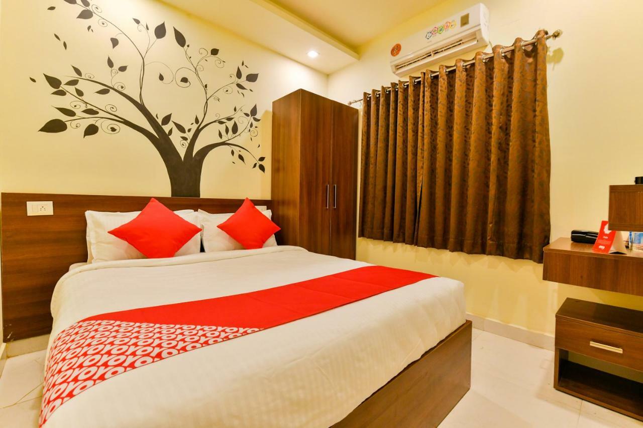 Lodge Meridian Regency Kochi