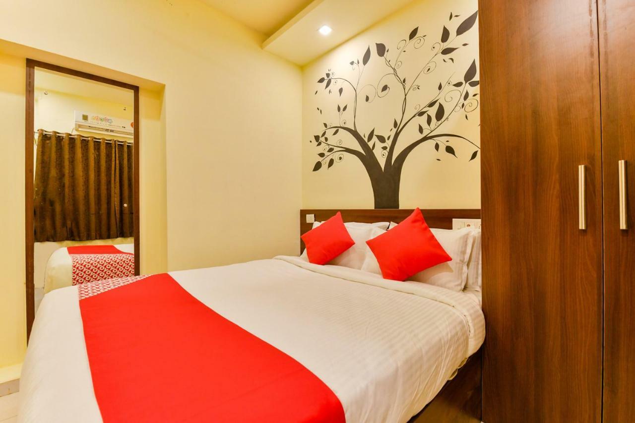Lodge Meridian Regency Kochi