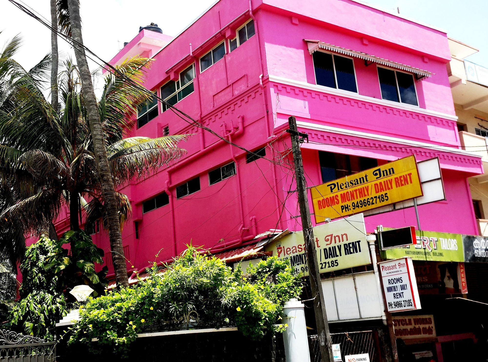 Pleasant Inn Kochi