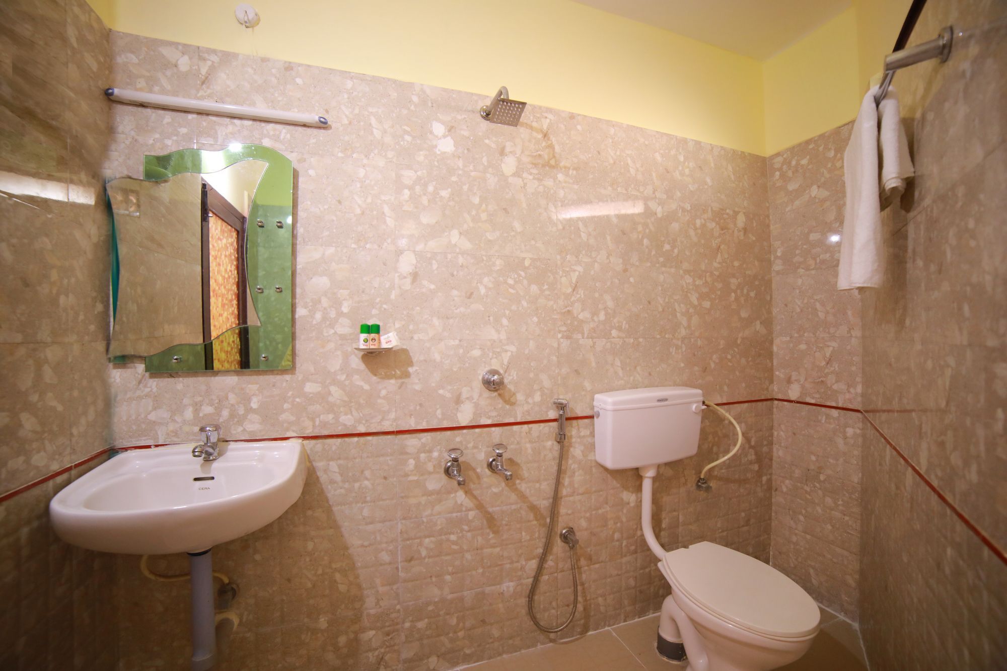 Oyo 8214 Malabar Plaza Residency 1 Hotel Kochi
