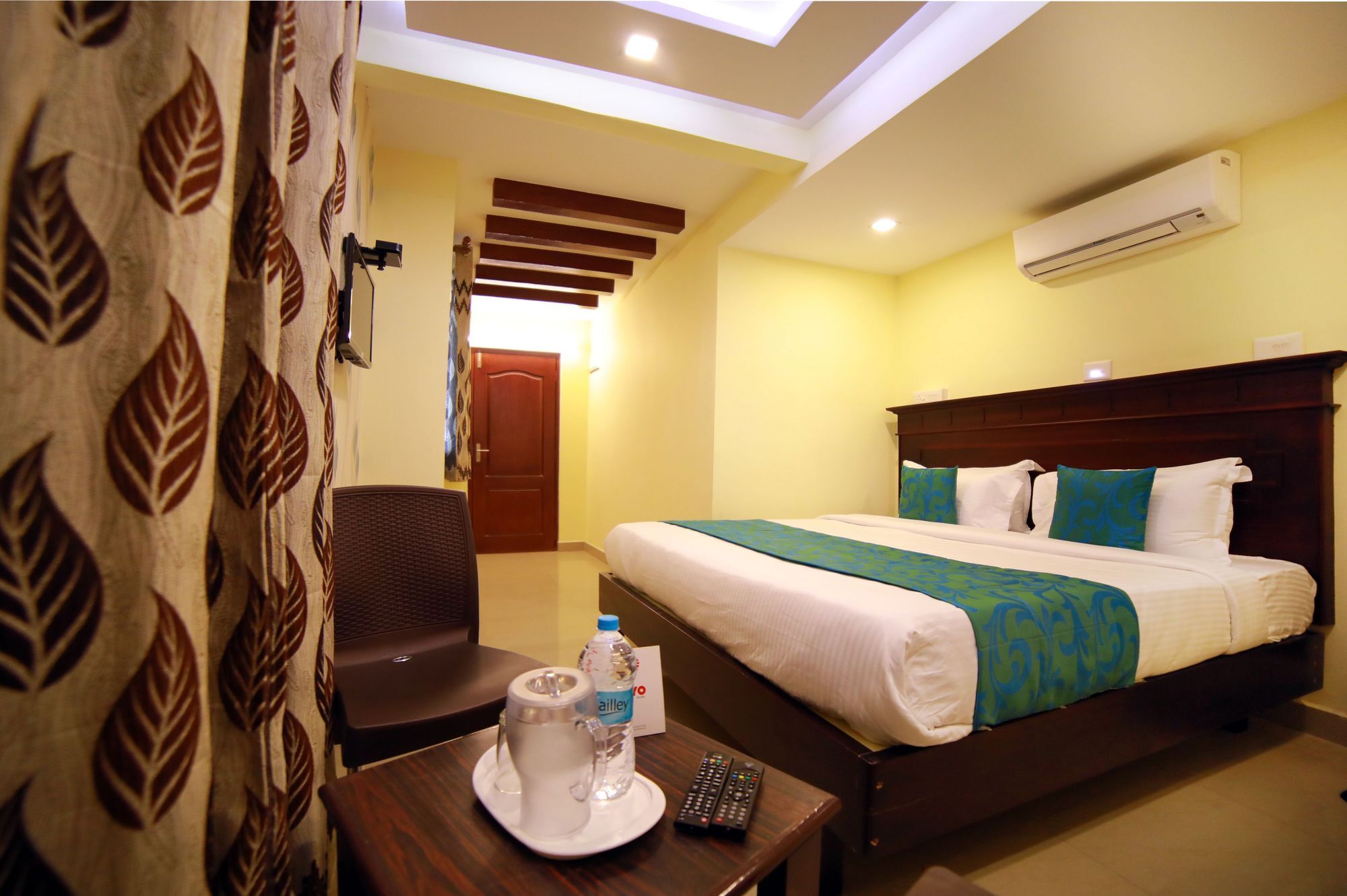 Hotel Oyo 8214 Malabar Plaza Residency 1 3*