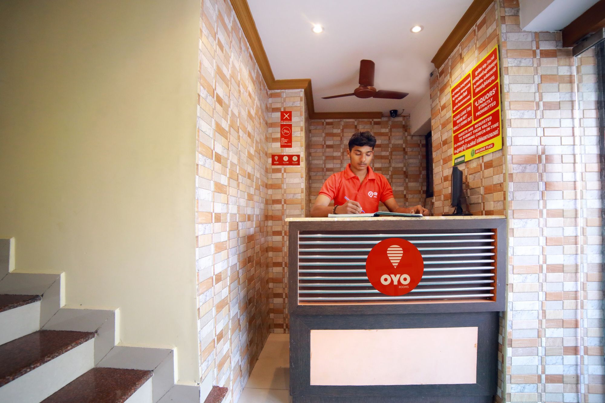 Oyo 8214 Malabar Plaza Residency 1 Kochi