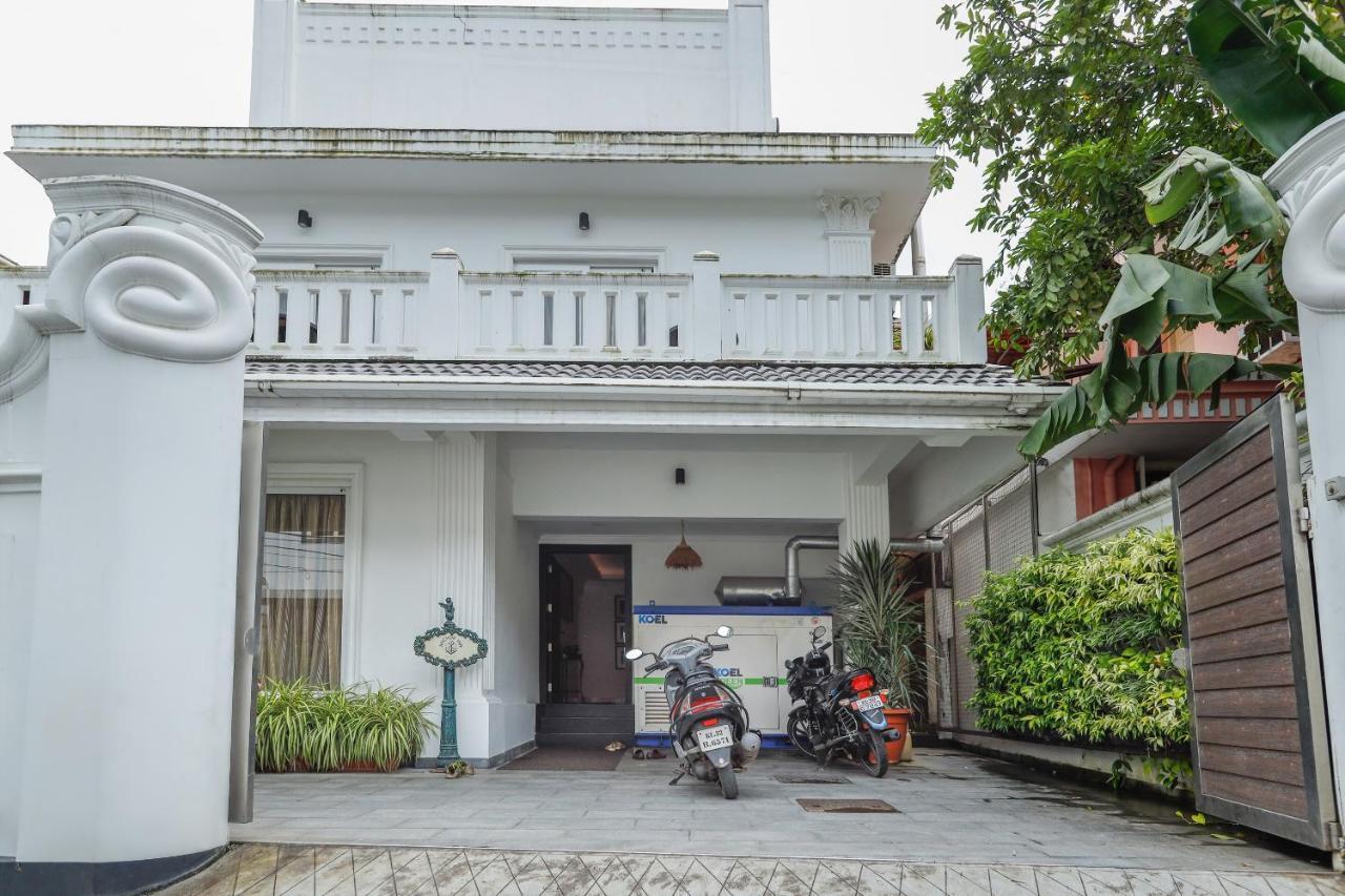 Anchor Hotel 3*
