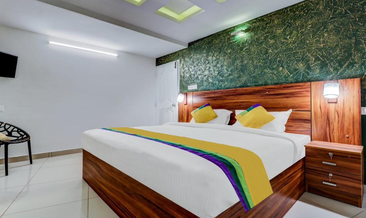 Itsy Dew Dreams Hotel