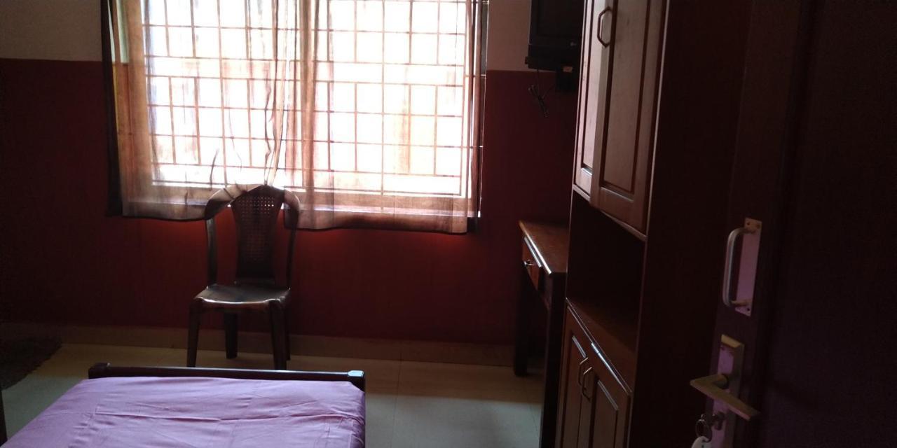 Hotel Unnikrishna *