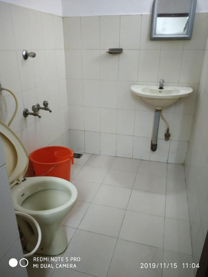 Unnikrishna Hotel *
