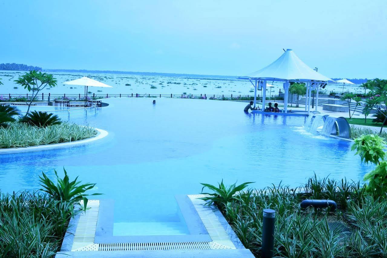 Ramada By Wyndham 5* Kochi